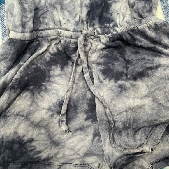 Aeropostale Tie Dye Romper - Picture 4 of 5